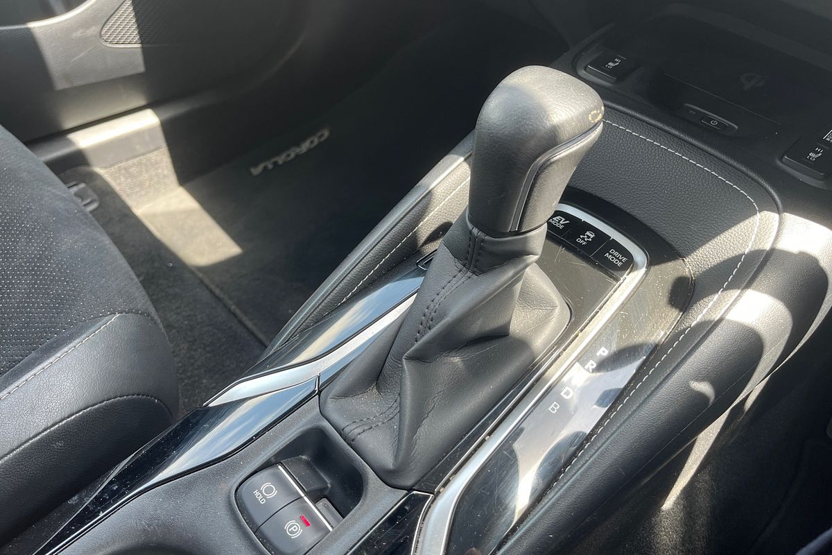 2019 Toyota Corolla ZR Hybrid ZWE211R