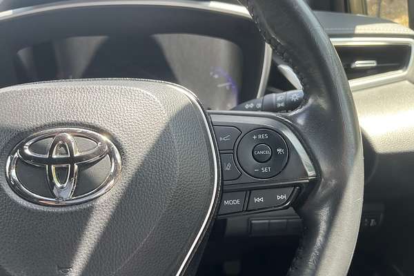 2019 Toyota Corolla ZR Hybrid ZWE211R