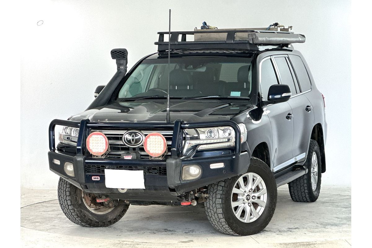 2017 Toyota Landcruiser Sahara VDJ200R
