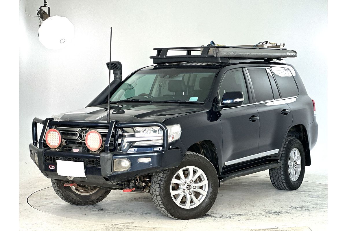 2017 Toyota Landcruiser Sahara VDJ200R
