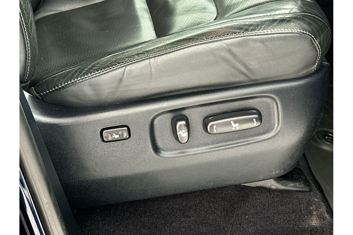 2017 Toyota Landcruiser Sahara VDJ200R