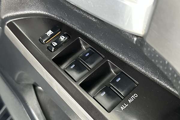 2017 Toyota Landcruiser Sahara VDJ200R