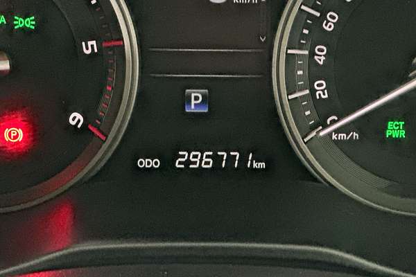 2017 Toyota Landcruiser Sahara VDJ200R