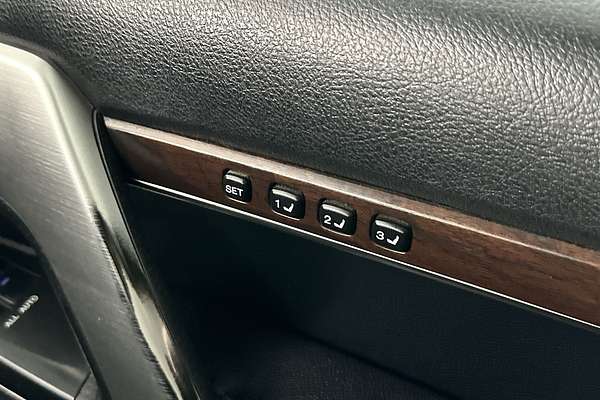 2017 Toyota Landcruiser Sahara VDJ200R