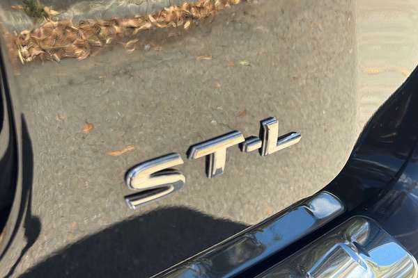 2016 Nissan Pathfinder ST-L R52