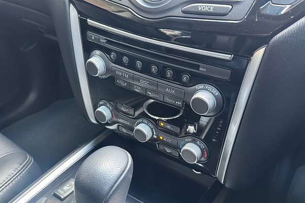 2016 Nissan Pathfinder ST-L R52