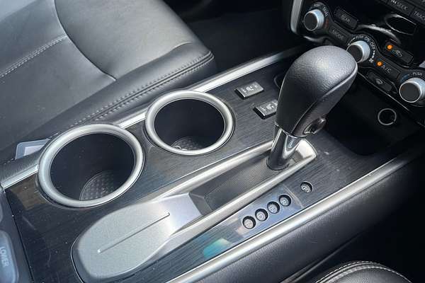 2016 Nissan Pathfinder ST-L R52