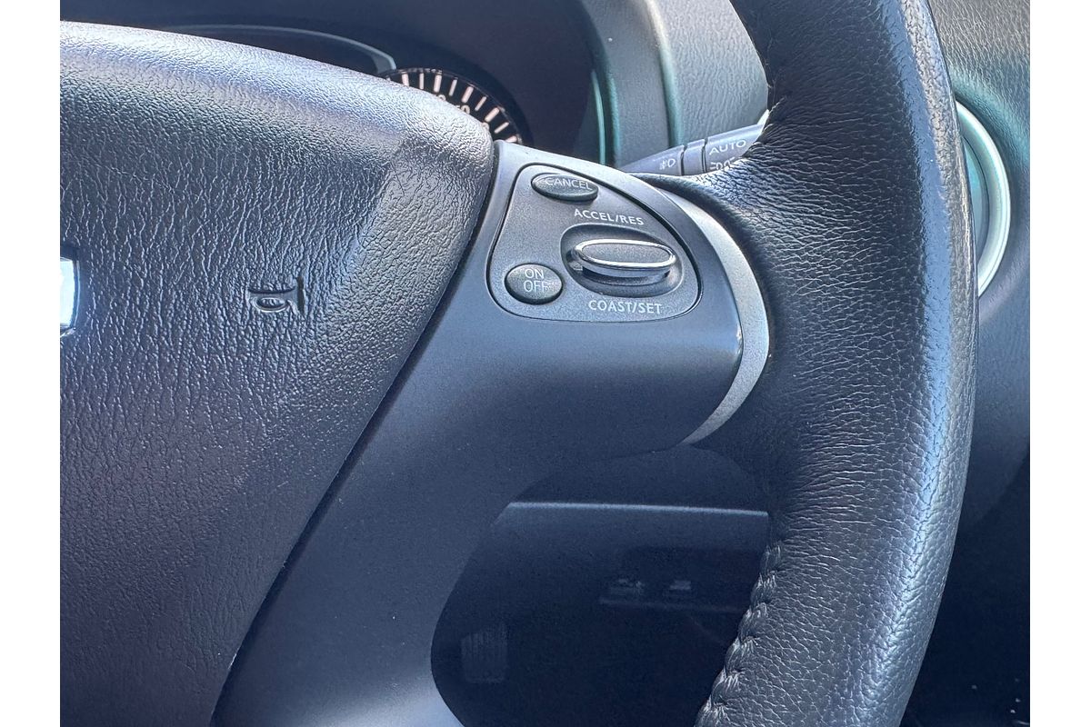 2016 Nissan Pathfinder ST-L R52