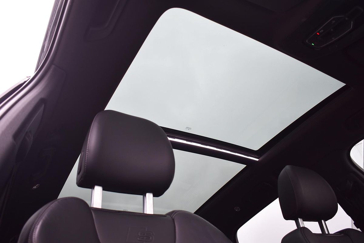 2020 Audi Q7 50 TDI S line 4M