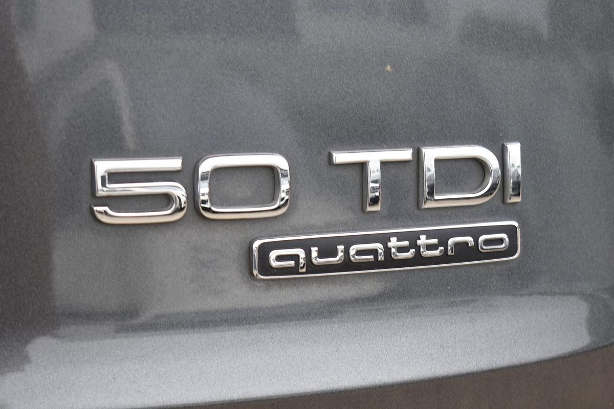 2020 Audi Q7 50 TDI S line 4M