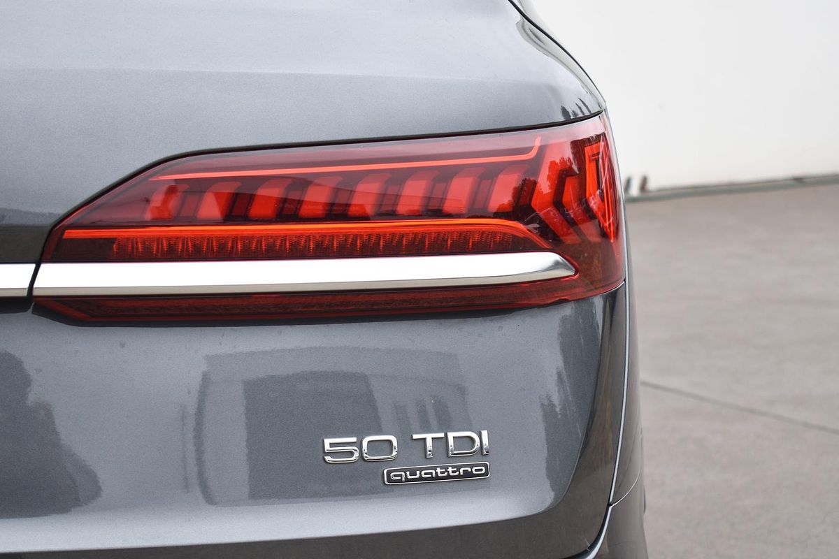 2020 Audi Q7 50 TDI S line 4M