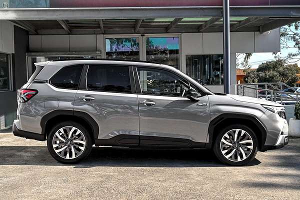 2025 Subaru Forester Hybrid Touring S6