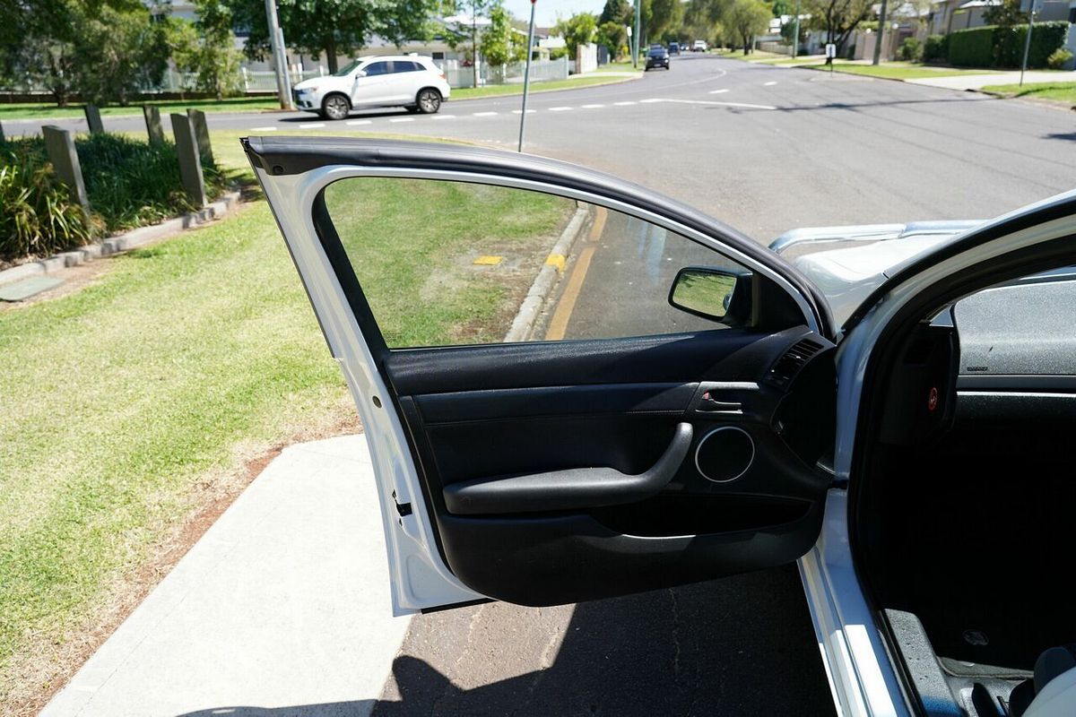 2007 Holden Commodore Omega VE Rear Wheel Drive