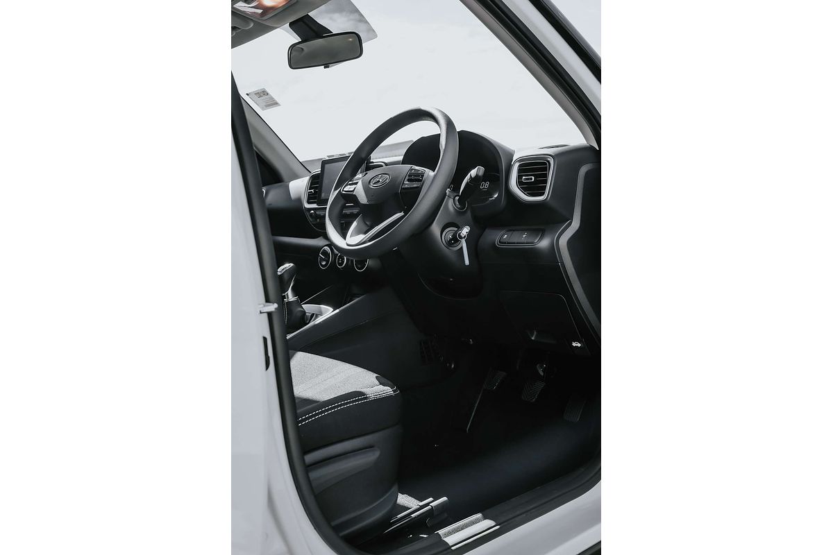 2025 Hyundai Venue  QX.V5