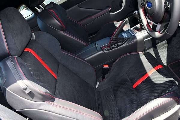 2025 Subaru BRZ S ZD8