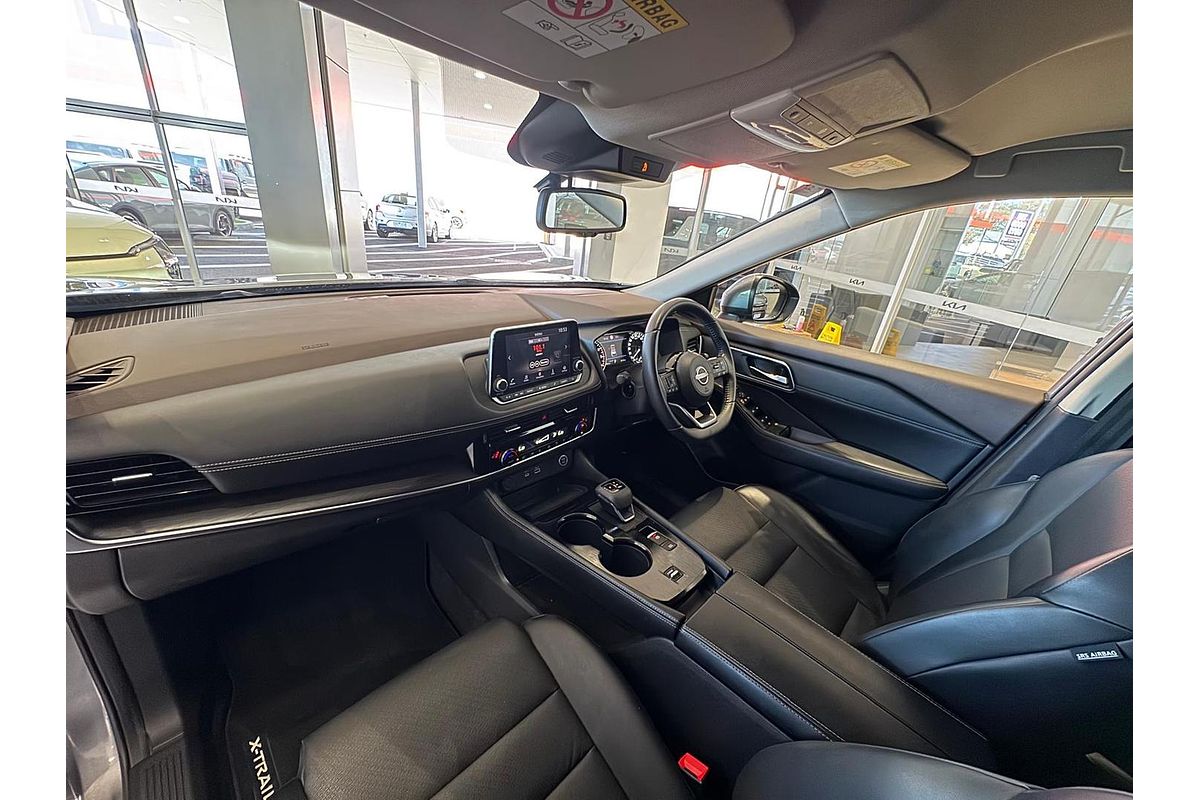 2023 Nissan X-TRAIL ST-L T33