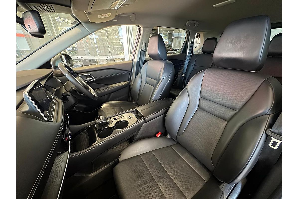 2023 Nissan X-TRAIL ST-L T33