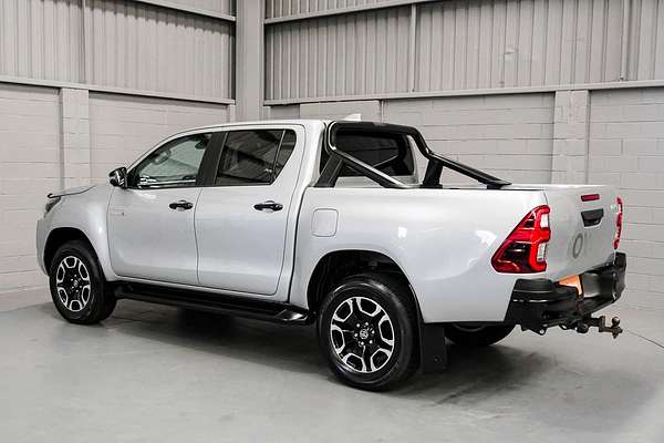 2024 Toyota Hilux SR5 48V GUN126R 4X4