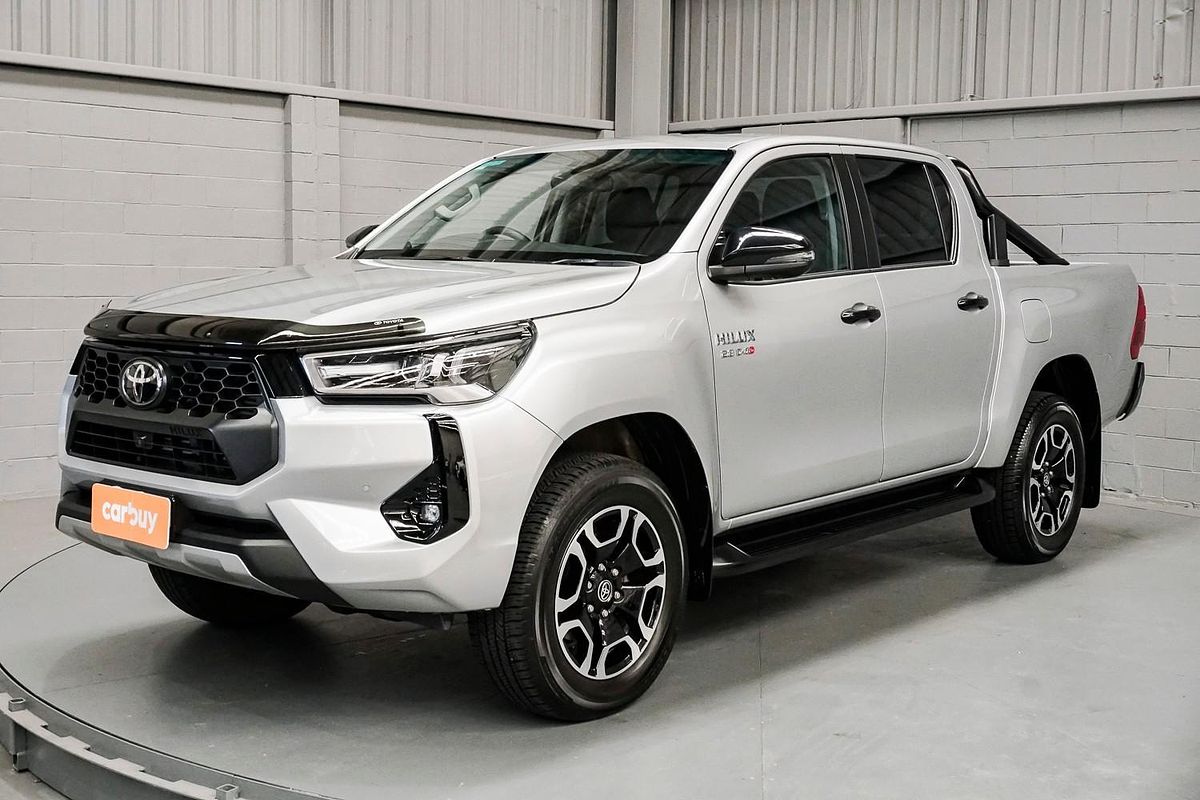 2024 Toyota Hilux SR5 48V GUN126R 4X4