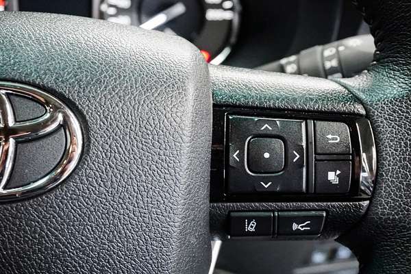 2024 Toyota Hilux SR5 48V GUN126R 4X4