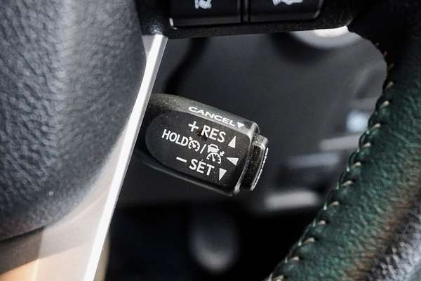 2024 Toyota Hilux SR5 48V GUN126R 4X4