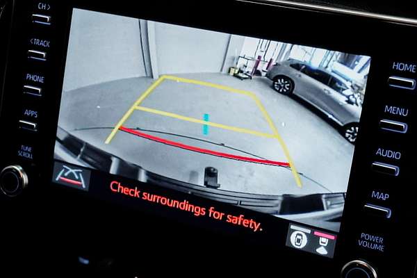 2024 Toyota Hilux SR5 48V GUN126R 4X4