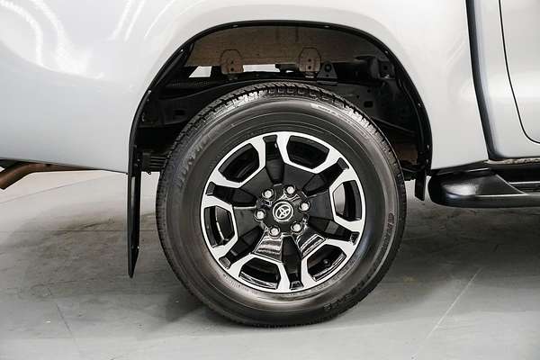 2024 Toyota Hilux SR5 48V GUN126R 4X4