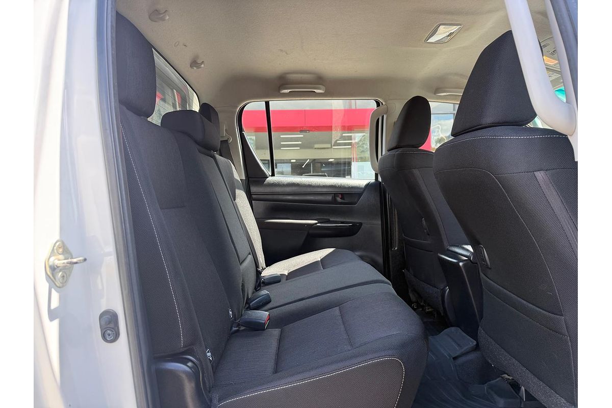 2019 Toyota Hilux SR GUN126R 4X4