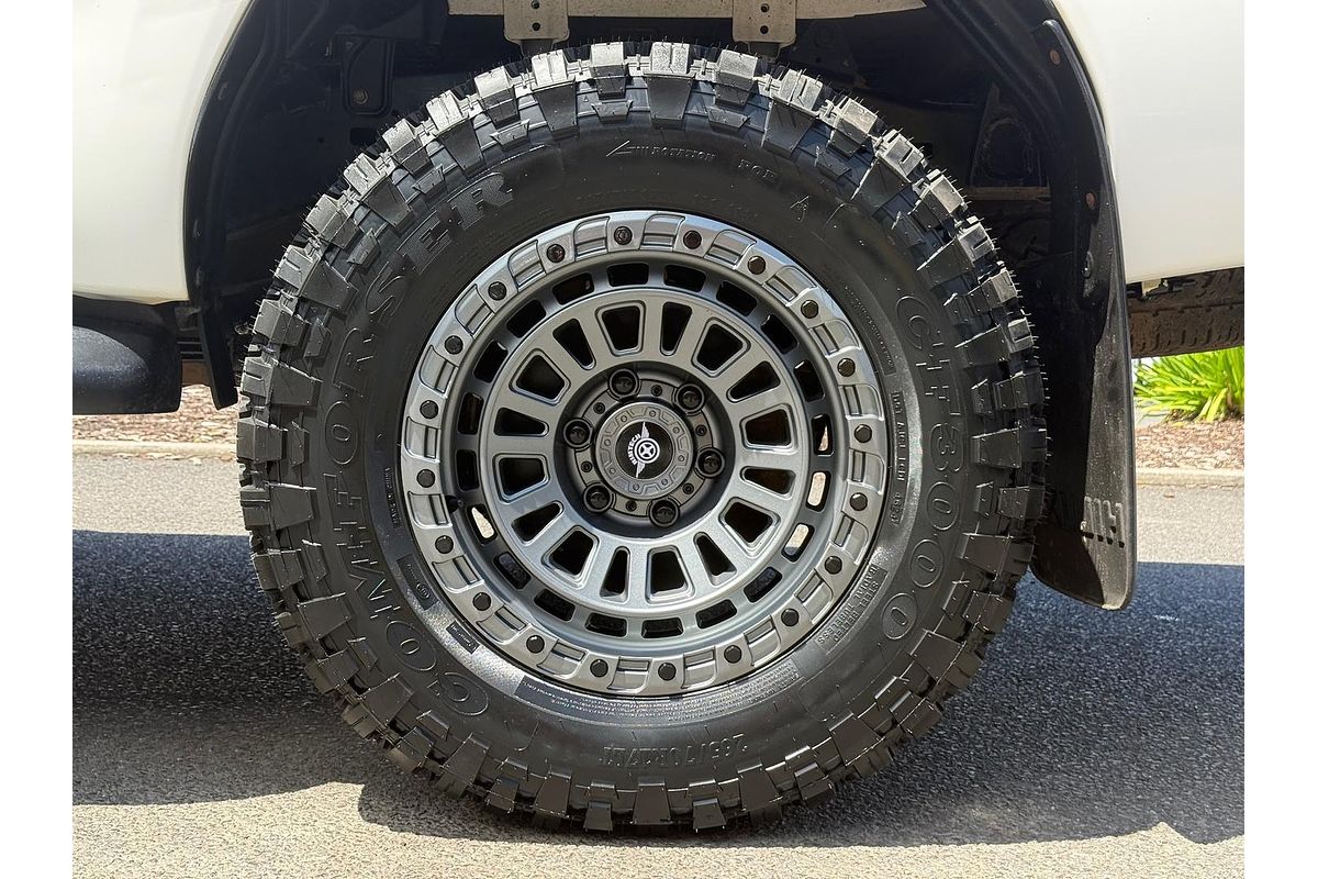 2019 Toyota Hilux SR GUN126R 4X4