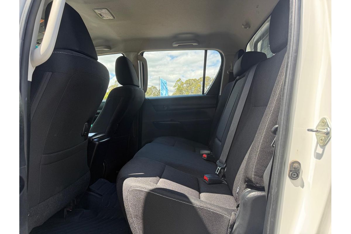 2019 Toyota Hilux SR GUN126R 4X4