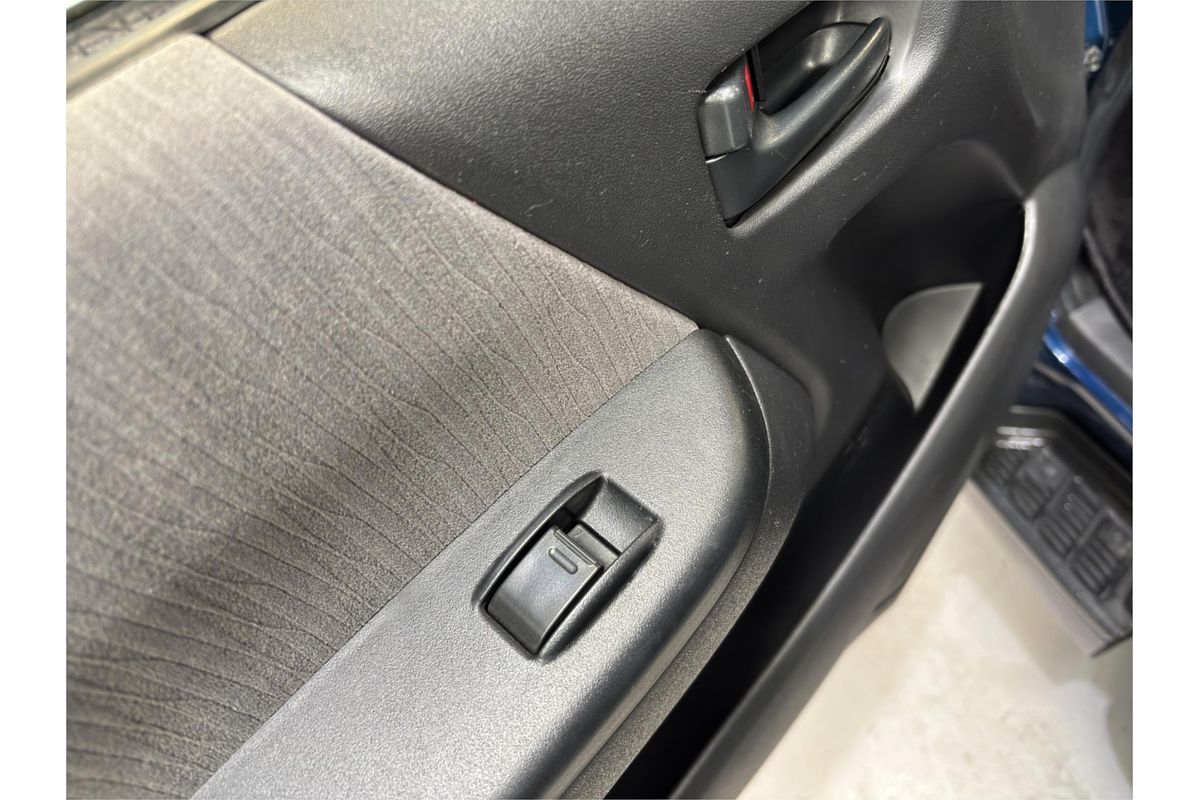 2010 Toyota Hiace Super GL TRH200