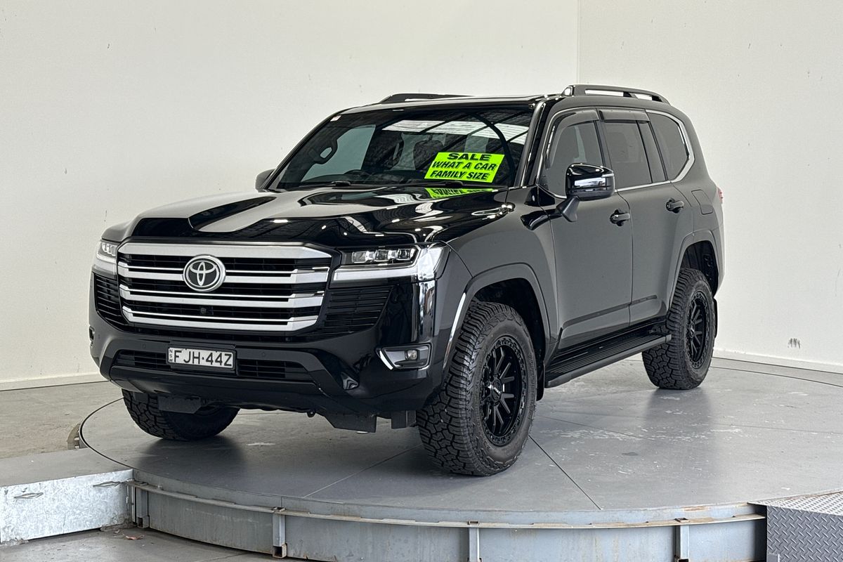 2024 Toyota Landcruiser VX FJA300R
