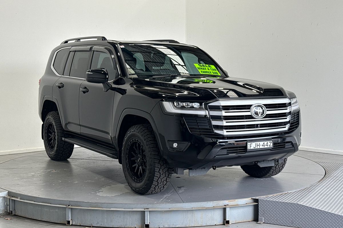 2024 Toyota Landcruiser VX FJA300R