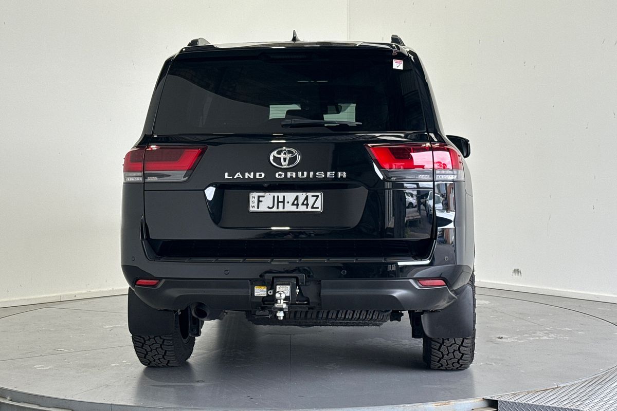 2024 Toyota Landcruiser VX FJA300R
