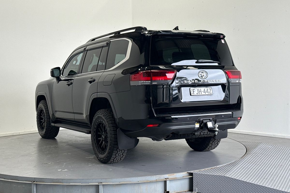 2024 Toyota Landcruiser VX FJA300R
