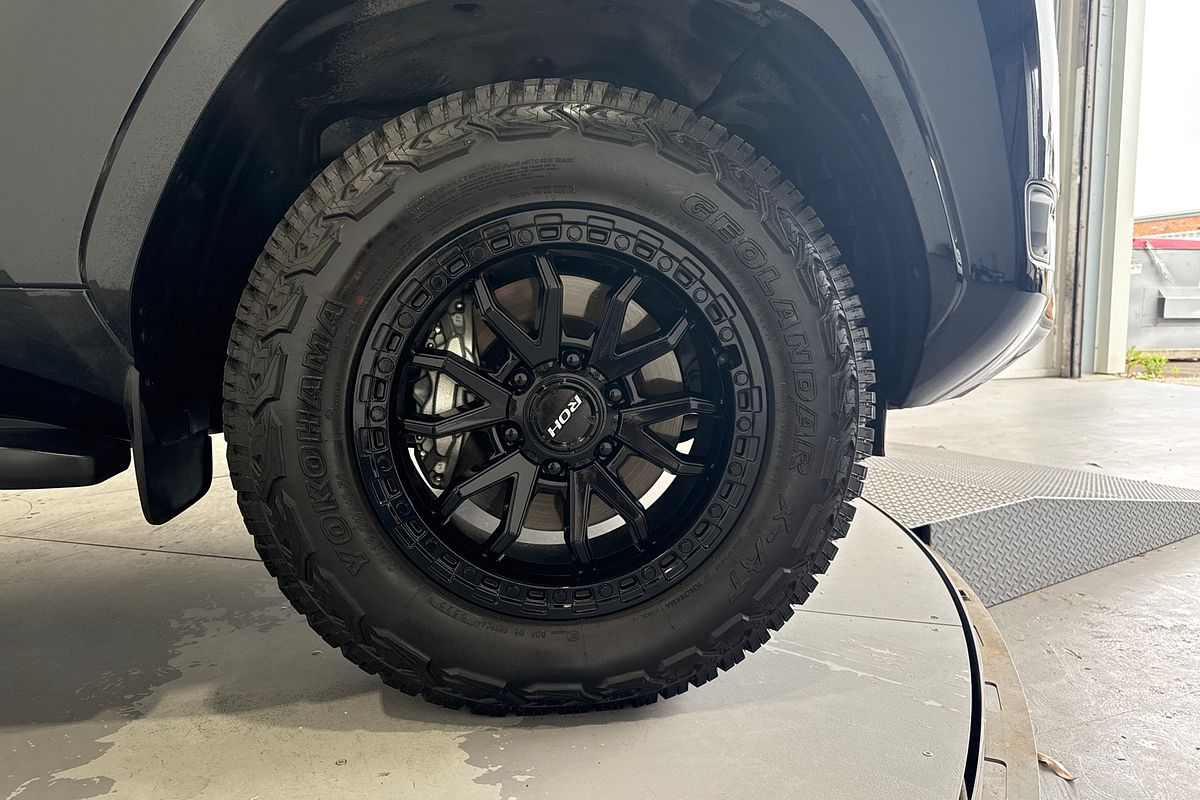 2024 Toyota Landcruiser VX FJA300R