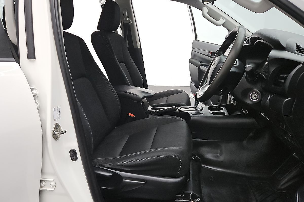 2021 Toyota Hilux SR GUN126R 4X4