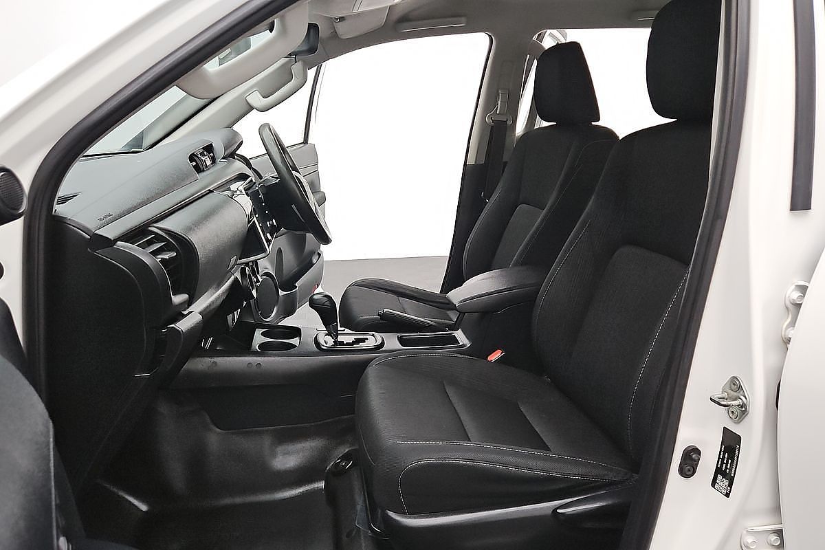 2021 Toyota Hilux SR GUN126R 4X4