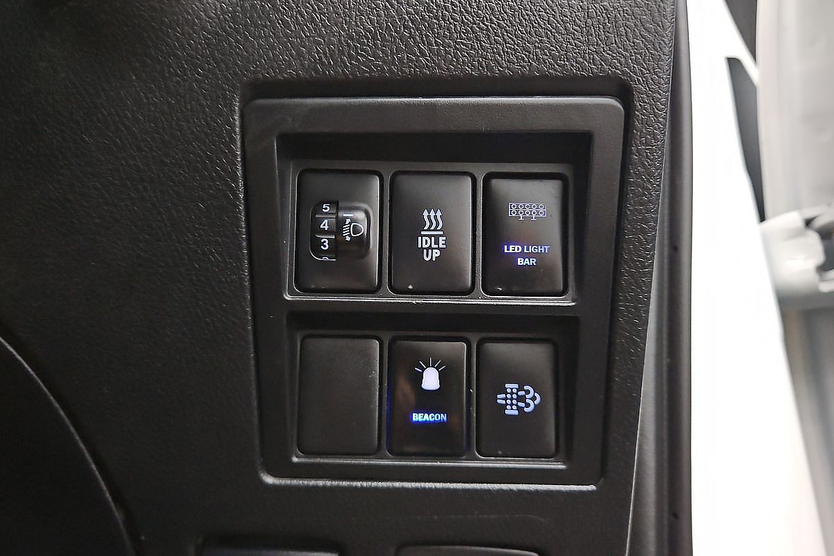 2021 Toyota Hilux SR GUN126R 4X4