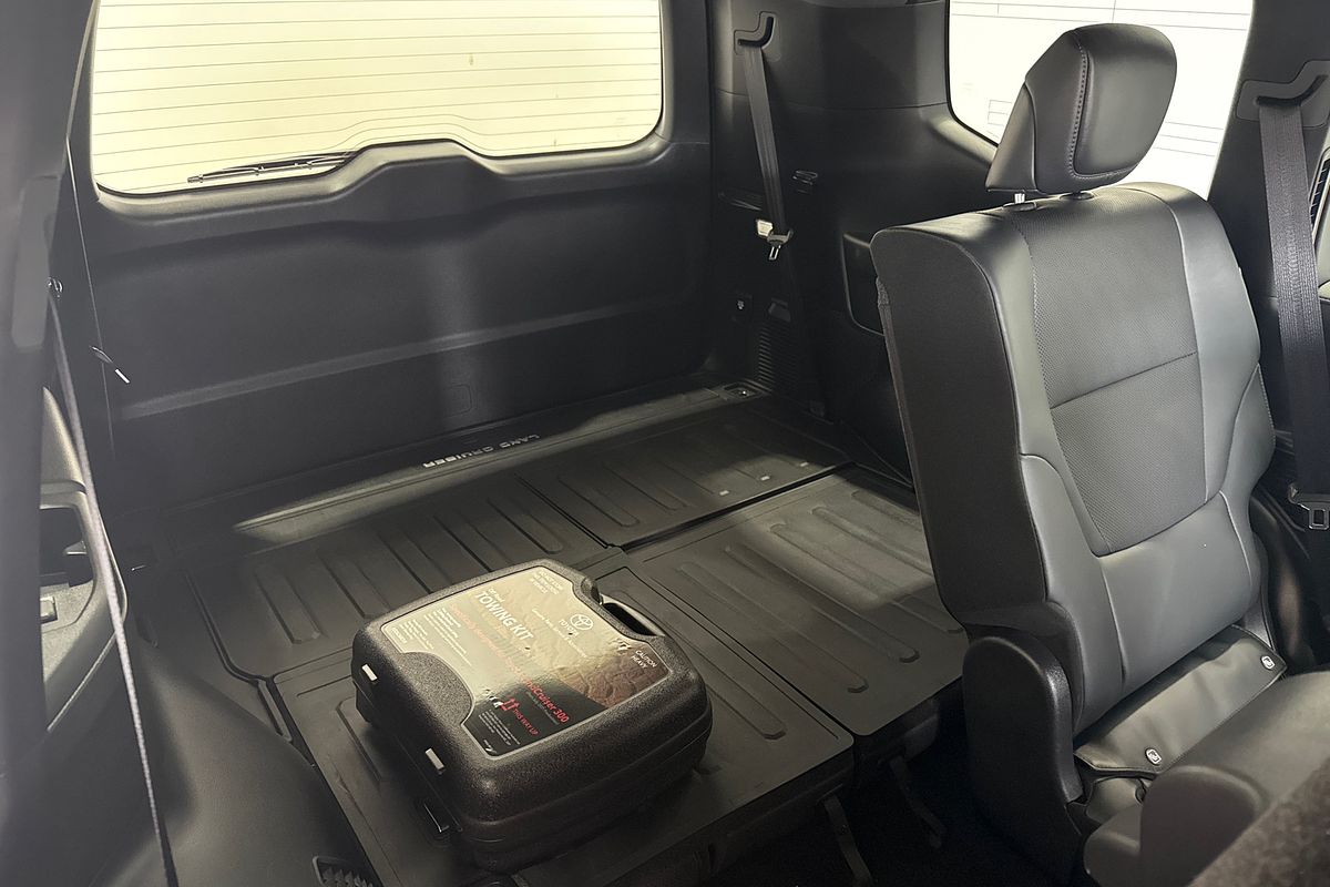 2024 Toyota Landcruiser VX FJA300R