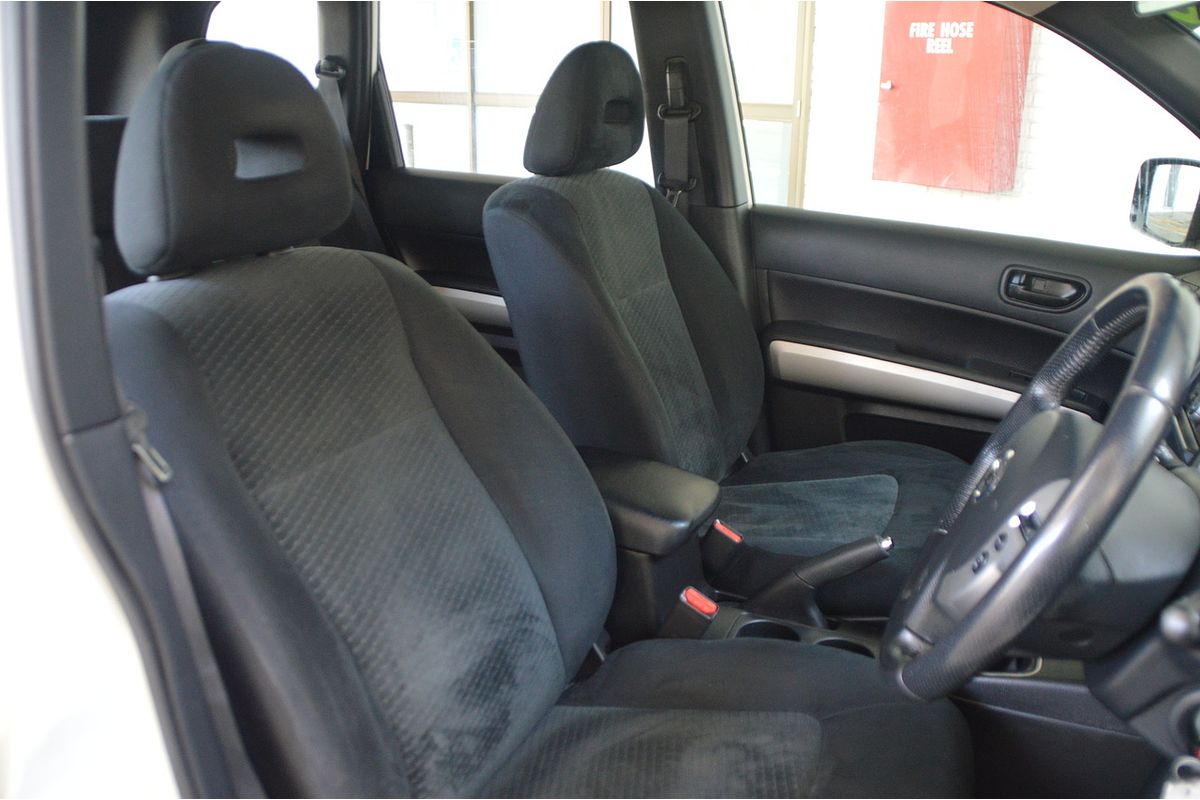 2012 Nissan X-TRAIL ST T31