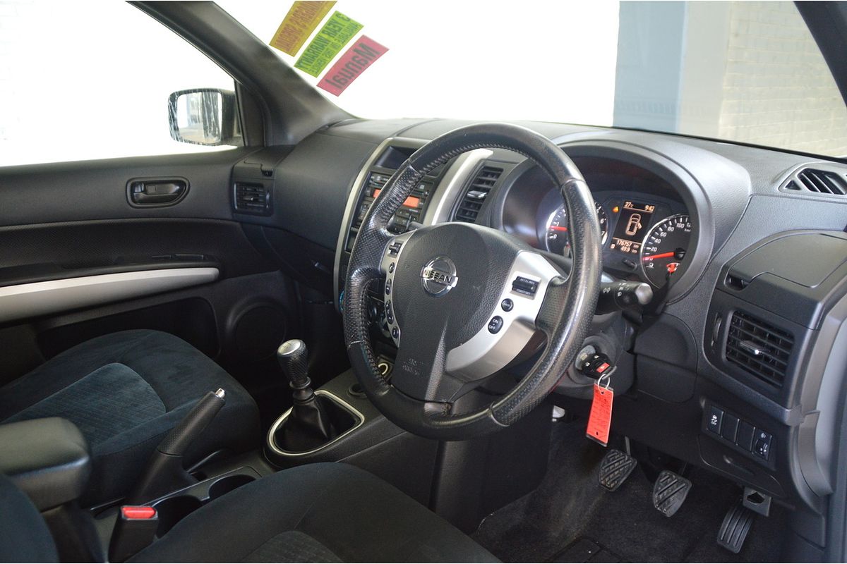 2012 Nissan X-TRAIL ST T31