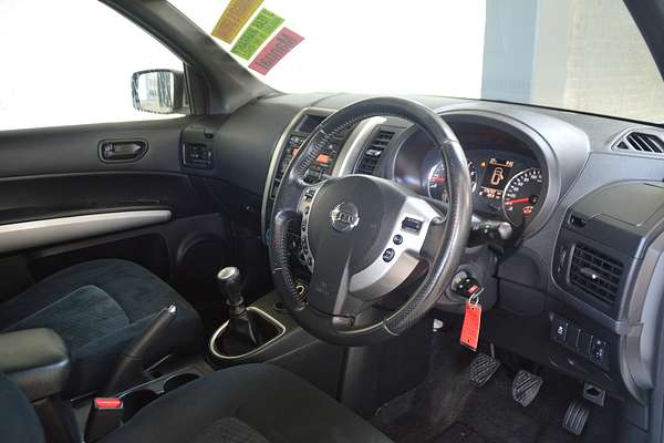 2012 Nissan X-TRAIL ST T31