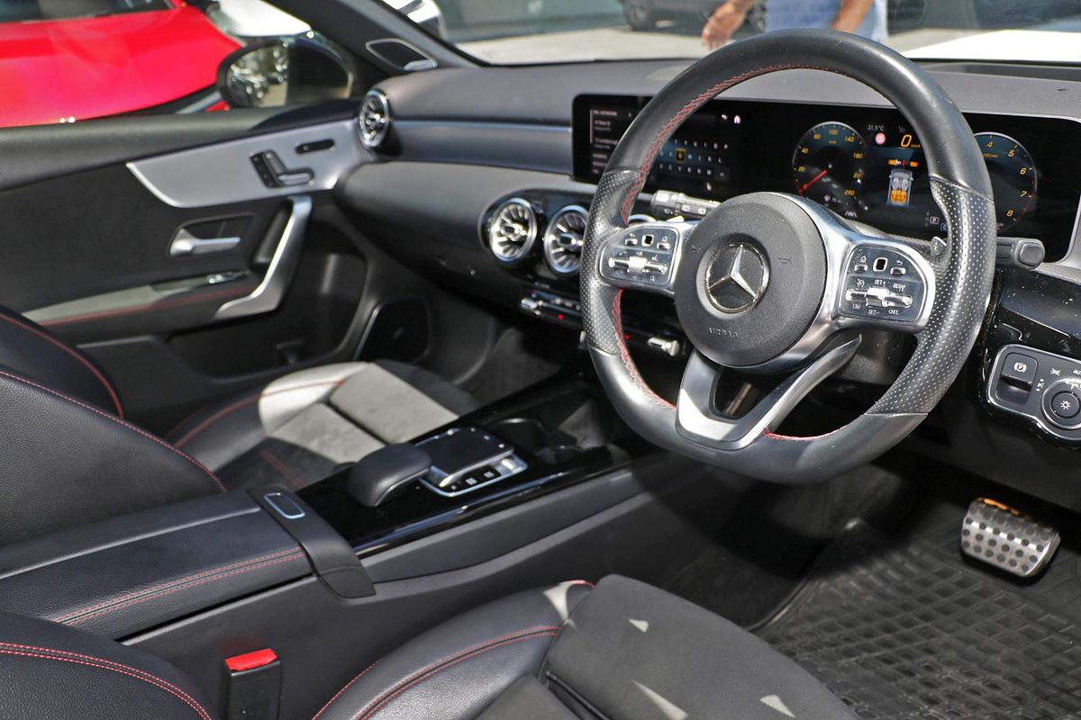 2018 Mercedes-Benz A-Class A200 W176