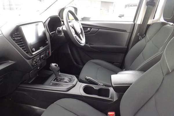 2025 Isuzu D-MAX SX High Ride Rear Wheel Drive