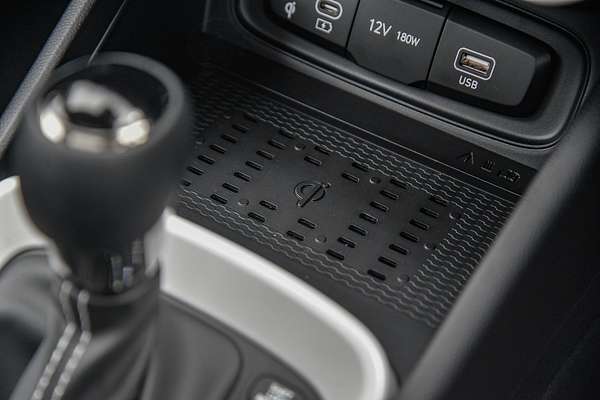 2025 Hyundai Venue Elite QX.V5