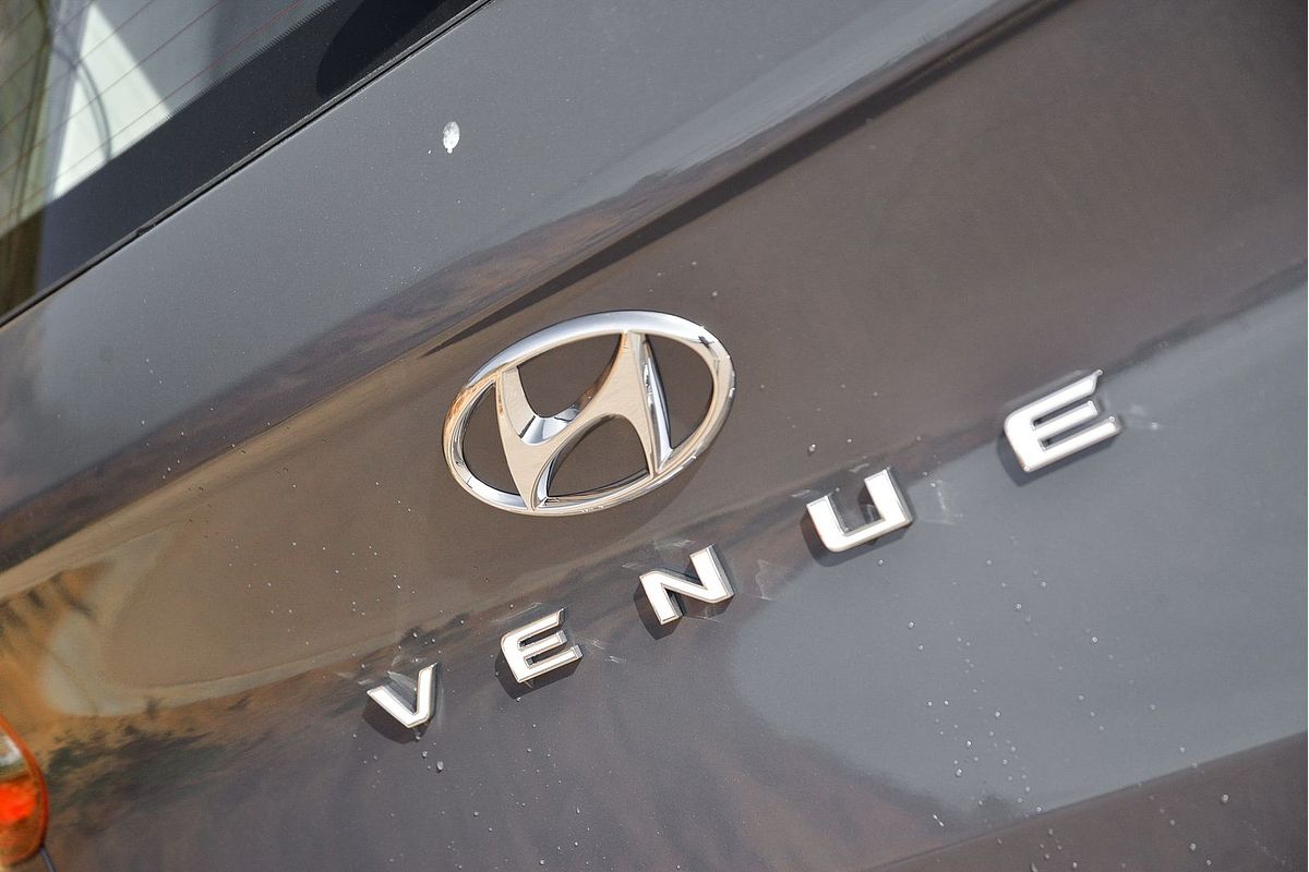 2025 Hyundai Venue Elite QX.V5