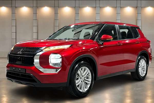 2024 Mitsubishi Outlander ES ZM