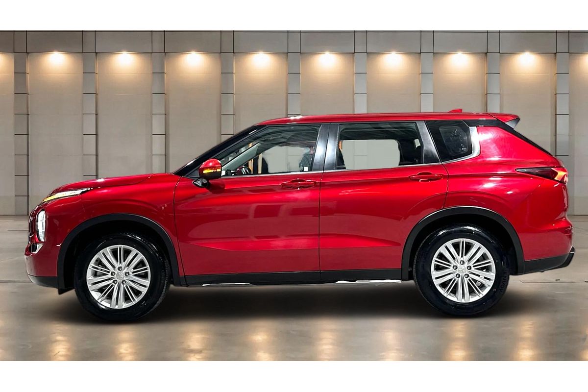 2024 Mitsubishi Outlander ES ZM