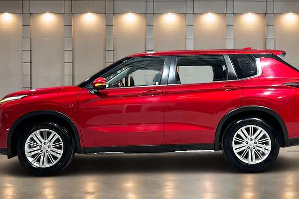 2024 Mitsubishi Outlander ES ZM